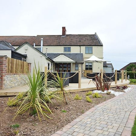 ホテル The Warwick Arms Chew Magna エクステリア 写真
